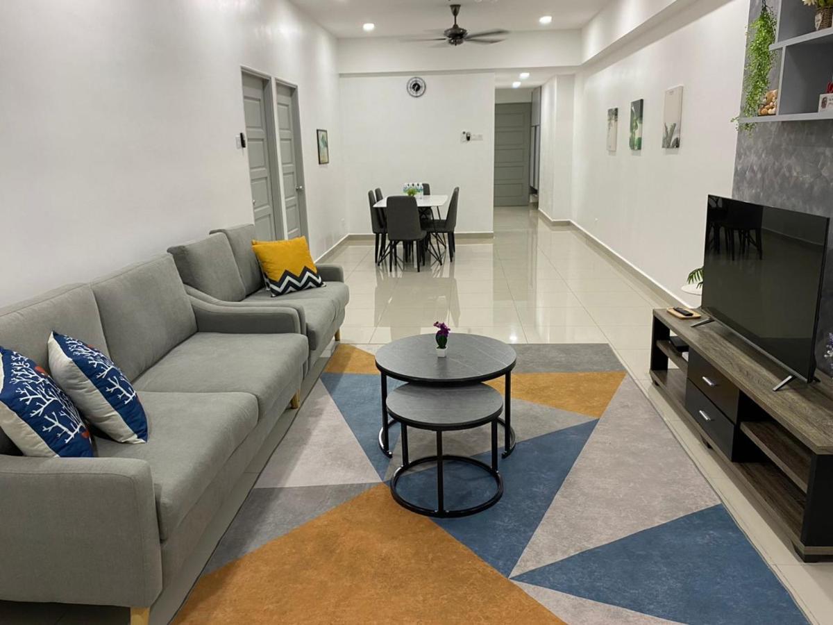 休闲民宿 Leisure Homestay @The Venus Sitiawan Kampong Lumut Kiri Exterior foto